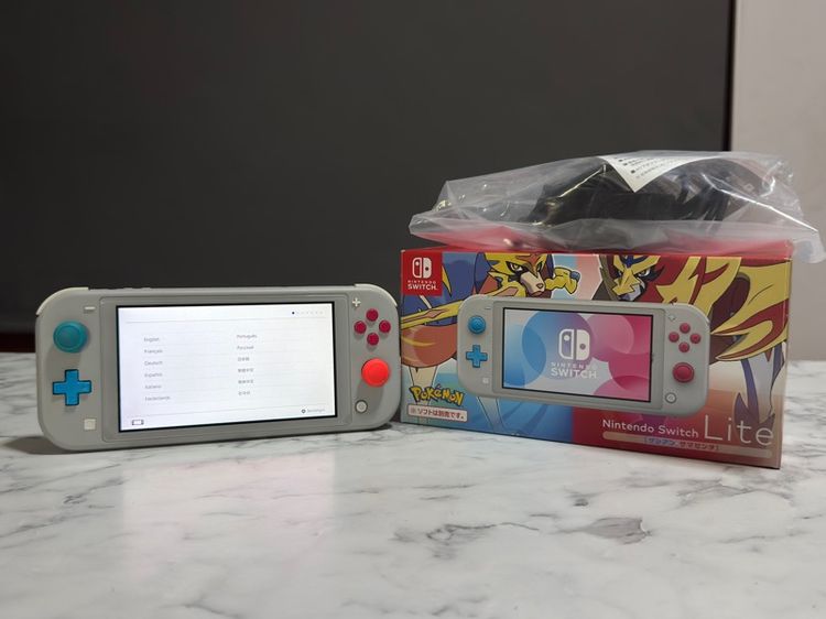 Nintendo Switch Lite Limited Edition Pokemon Zacian Zamazenta รูปที่ 2