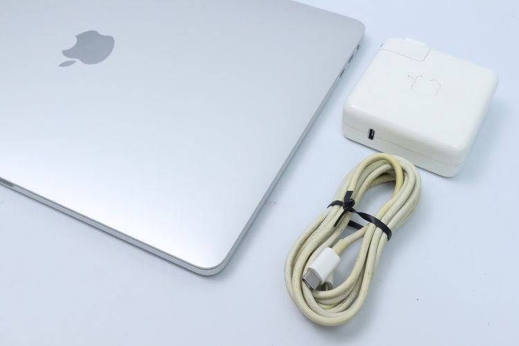 MacBook Pro 13 Inch 2017 Core i5 8-256GB (Space Gray) รูปที่ 16
