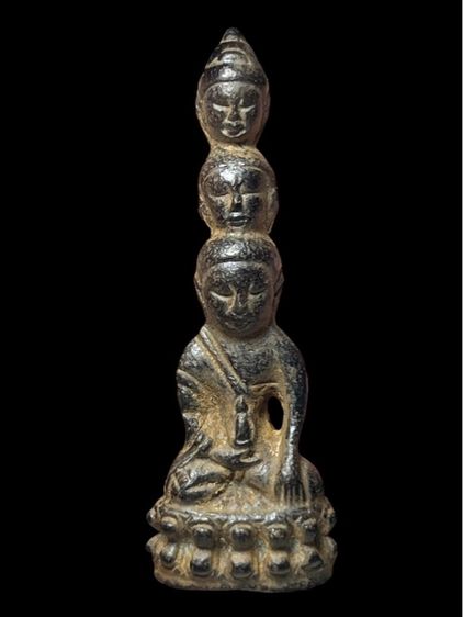 (ขายแล้ว)พระกริ่งปวเรศพิมพ์สมบูรณ์พูนสุขสามเศียรเนื้อตะกั่วถ้ำชามีน้อยหายากนักเก็บสะสม