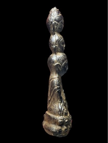 (ขายแล้ว)พระกริ่งปวเรศพิมพ์สมบูรณ์พูนสุขสามเศียรเนื้อตะกั่วถ้ำชามีน้อยหายากนักเก็บสะสม รูปที่ 3