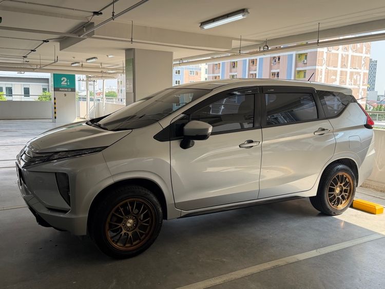 Mitsubishi Xpander 2018 1.5 GLS LTD Utility-car เบนซิน ไม่ติดแก๊ส เกียร์อัตโนมัติ บรอนซ์เงิน รูปที่ 2