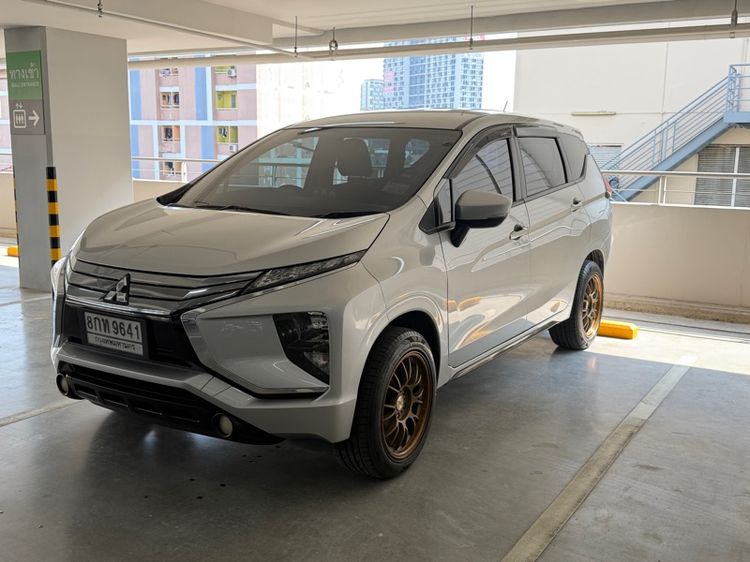 รถ Mitsubishi Xpander 1.5 GLS LTD สี บรอนซ์เงิน