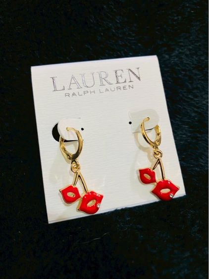 ต่างหูLauren Ralph Lauren Gold-Tone Two Red Lips Charm CZ Hoop Earrings ของแท้ สินค้า outlet  รูปที่ 8