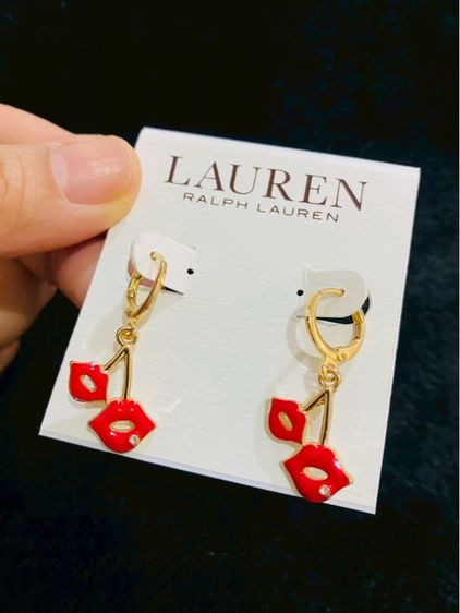 ต่างหูLauren Ralph Lauren Gold-Tone Two Red Lips Charm CZ Hoop Earrings ของแท้ สินค้า outlet  รูปที่ 5