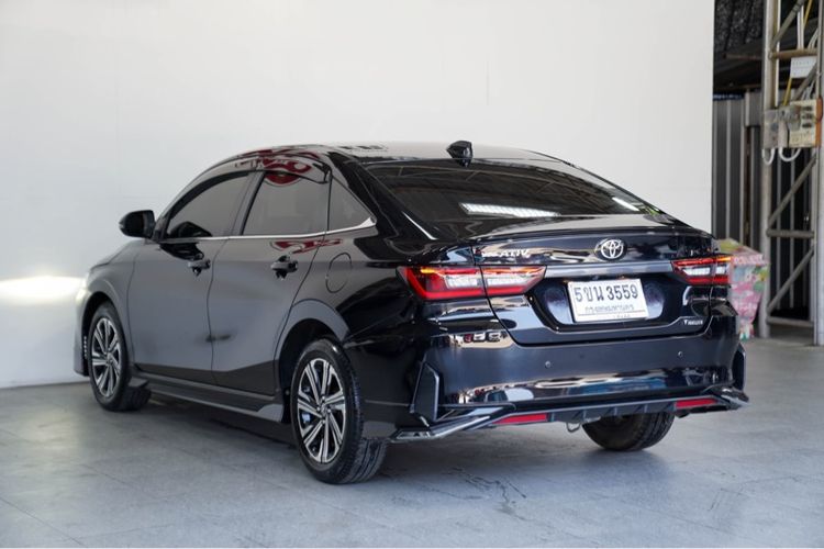 Toyota Yaris ATIV 2024 1.2 Premium Luxury Sedan เบนซิน ไม่ติดแก๊ส เกียร์อัตโนมัติ ดำ รูปที่ 4