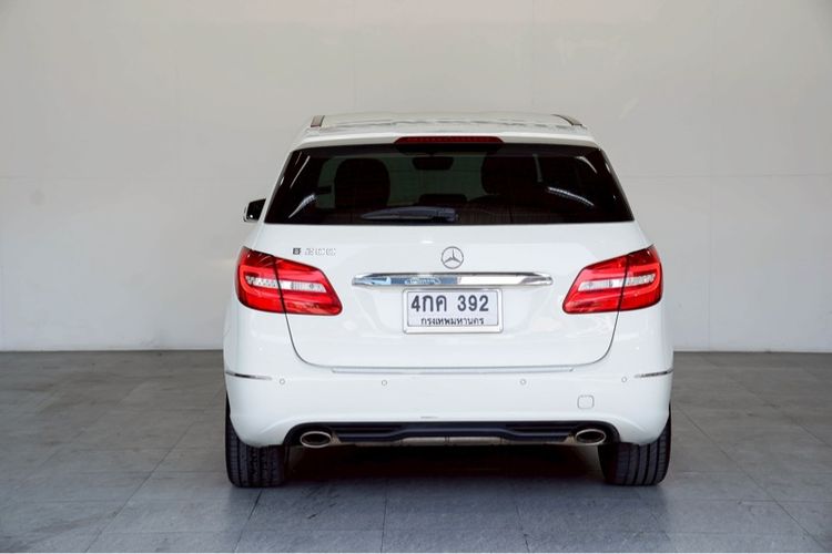 Mercedes-Benz B-Class 2013 B200 Sedan เบนซิน ไม่ติดแก๊ส เกียร์อัตโนมัติ ขาว รูปที่ 3