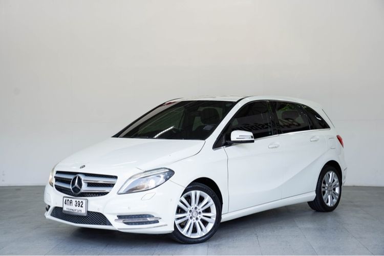 รถ Mercedes-Benz B-Class B200 สี ขาว