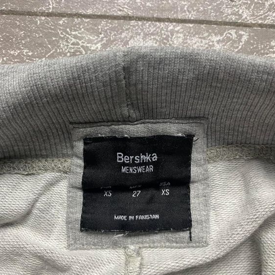 กางเกงขาสั้น Bershka แท้ 💯 size วัดจริง เอว 28-34 ยาว 18 ปลายขากว้าง 11 นิ้ว สภาพใหม่มาก ยางแน่น ทรงสวย เนื้อผ้าดีมาก หายากน่าสะสมครับ รูปที่ 3