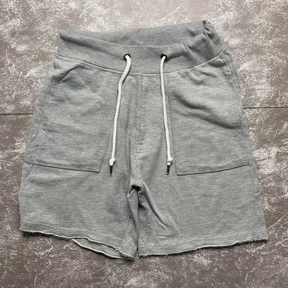 กางเกงขาสั้น Bershka แท้ 💯 size วัดจริง เอว 28-34 ยาว 18 ปลายขากว้าง 11 นิ้ว สภาพใหม่มาก ยางแน่น ทรงสวย เนื้อผ้าดีมาก หายากน่าสะสมครับ รูปที่ 2