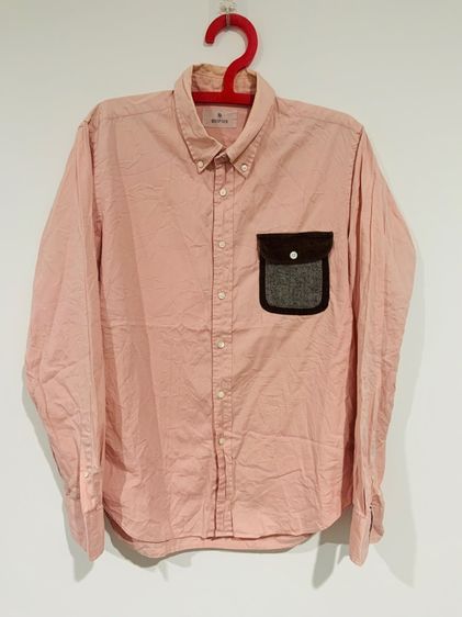 เสื้อเชิ้ต EDIFICE กระเป๋าอกซ้าย แท้ 💯 size วัดจริงเท่าขนาด อก 21.5 ยาว 27.5 นิ้ว สภาพดีมาก สีชมพู ทรงสวย เนื้อผ้าดีมาก หายากน่าสะสมครับ