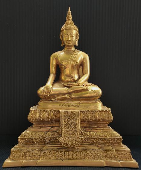 หลวงพ่อวัดไร่ขิง วัดไร่ขิง กาหลั่ยทอง 4 นิ้ว ปี 555