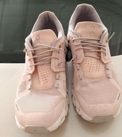 ขายถูก On Clould 5 Shell white size 40-255cm สภาพดี ตามการใช้งาน ของแท้  รูปที่ 2