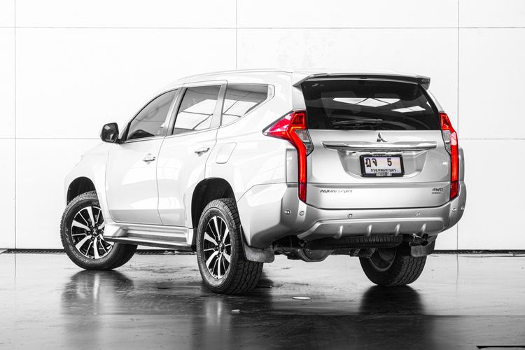 Mitsubishi Pajero Sport 2015 2.4 GT Premium 4WD Utility-car ดีเซล ไม่ติดแก๊ส เกียร์อัตโนมัติ เทา รูปที่ 4