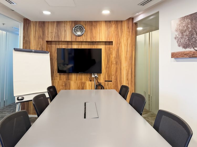 Regus Chartered Square เข้าใช้งาน Office Space ระดับมืออาชีพซึ่งรวมทุกอย่างแล้ว สำหรับ 10 คน ที่ Regus Chartered Square