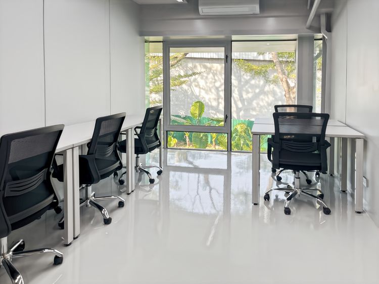 Spaces The OfficePlus สำนักงานออกแบบสวยงามสำหรับ 4 คนใน Spaces The OfficePlus รูปที่ 2
