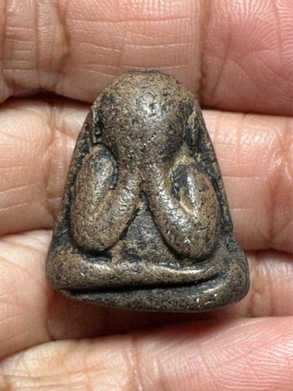 🙏พระปิดตาหลังแบบ ไม่ทราบที่ รูปที่ 5