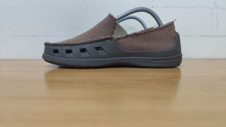 CROCS 41.0 M8 แท้ มือสอง  รูปที่ 3