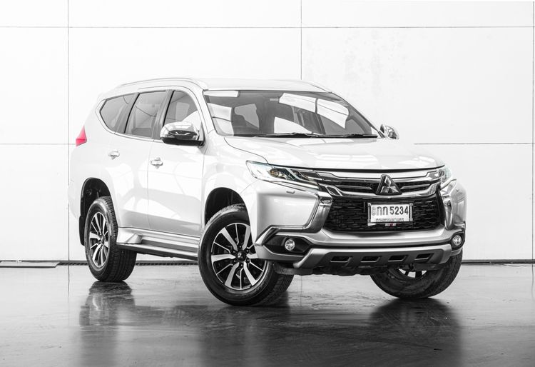 รถ Mitsubishi Pajero Sport 2.4  GT Premium Elite Edition  2WD สี เทา