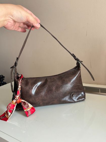 หนัง PU ไม่ระบุ กระเป๋าสะพายไหล่น้ำตาล Hobo 