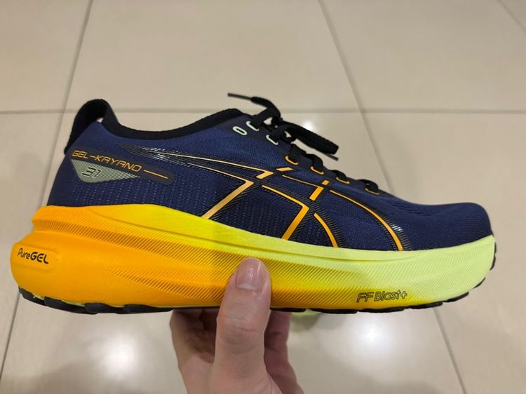 หลากสี ผ้าใบ รองเท้าผ้าใบ UK 8.5 | EU 42 2/3 | US 9 Adidas รองเท้าผู้ชาย Asics Kayano31 หน้ากว้าง 2E ไซส์ 9US (42.5EUR) ของแท้ สภาพแค่ลองสวม