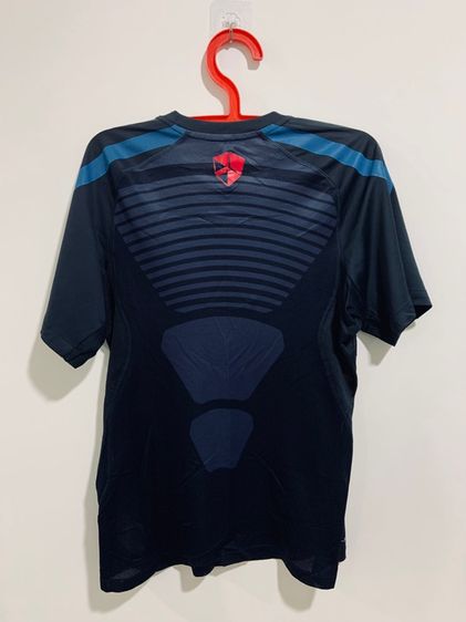 เสื้อยืดกีฬา NIKE FCB แท้ 💯 size S ขนาด อก 21 ยาว 27.5 นิ้ว สภาพดี ดีเทลสวย เนื้อผ้าดีมากนิ่มใส่สบาย หายากน่าสะสม รูปที่ 6