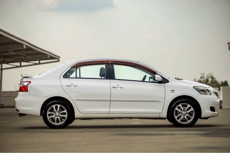 Toyota Vios 2013 1.5 ES Sedan เบนซิน ไม่ติดแก๊ส เกียร์อัตโนมัติ ขาว รูปที่ 3