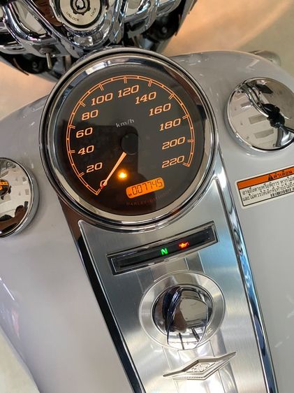 Harley-Davidson Road King 2020 รูปที่ 2