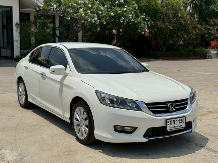 Honda Accord 2014 2.0 EL NAVI Sedan เบนซิน ไม่ติดแก๊ส เกียร์อัตโนมัติ ขาว รูปที่ 3