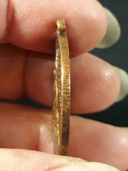 เหรียญรูปไข่หลวงพ่อโสธร วัดโสธรวนาราม จ.ฉะเชิงเทรา ปี2488 เนื้อทองแดงกะไหล่ทอง รูปที่ 3