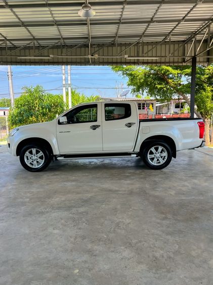 Isuzu D-MAX 2013 1.9 Hi-Lander Z Pickup ดีเซล ไม่ติดแก๊ส เกียร์ธรรมดา ขาว รูปที่ 2