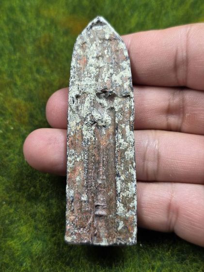 พระร่วงเนื้อชินหลังปืนเก่าๆ รูปที่ 2