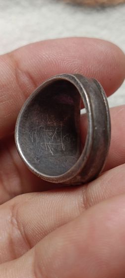 แหวนหลวงปู่ทวดวัดช้างให้เนื้อเงินปี 2524 มีจาร รูปที่ 10