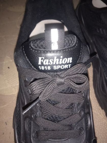 รองเท้า