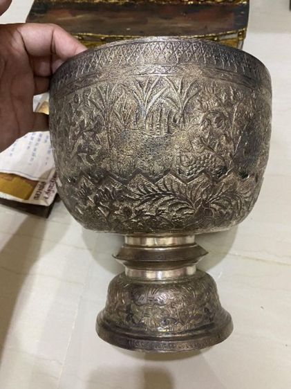 ขันพาน เนื้อเงิน