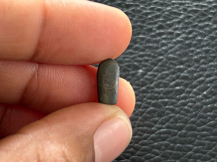 พระปกใบมะขามปู่ศุขเนื้อชิน รูปที่ 2