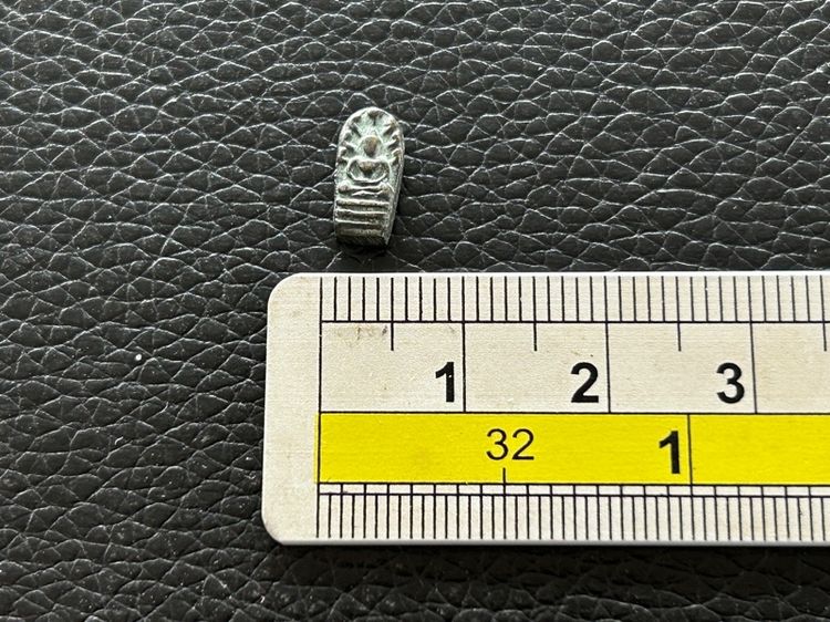 พระปกใบมะขามปู่ศุขเนื้อชิน รูปที่ 8