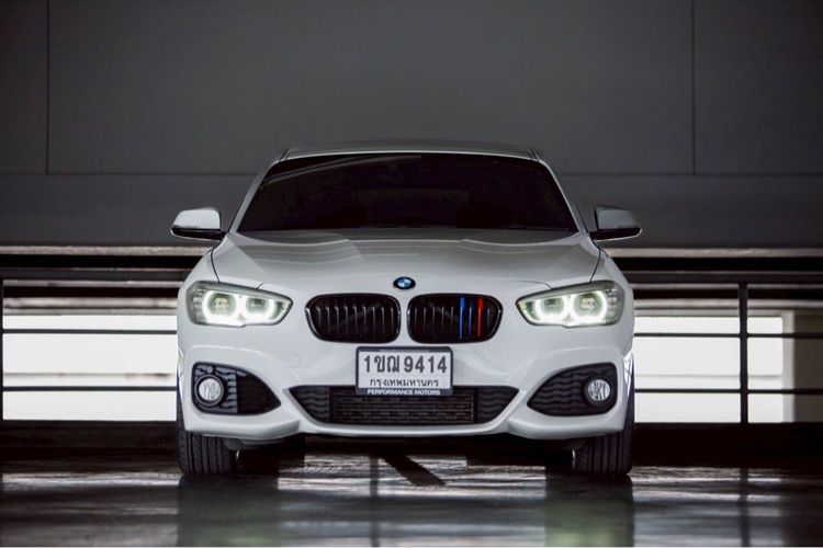 รถ BMW Series 1 118i สี ขาว