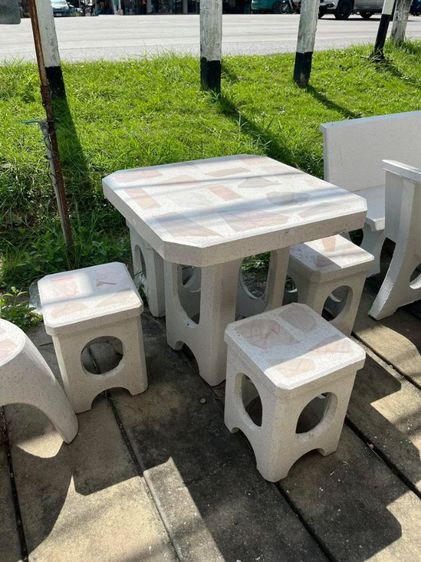 โต๊ะม้าหินอ่อน