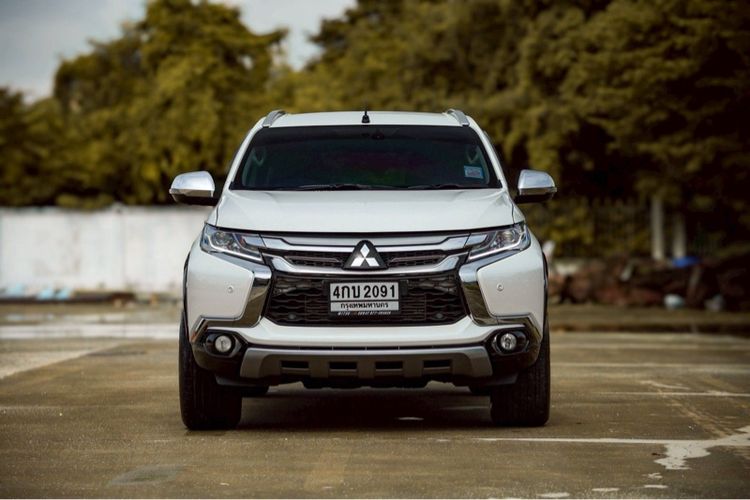 Mitsubishi Pajero Sport 2016 2.4 GT Premium Utility-car ดีเซล ไม่ติดแก๊ส เกียร์อัตโนมัติ ขาว รูปที่ 2