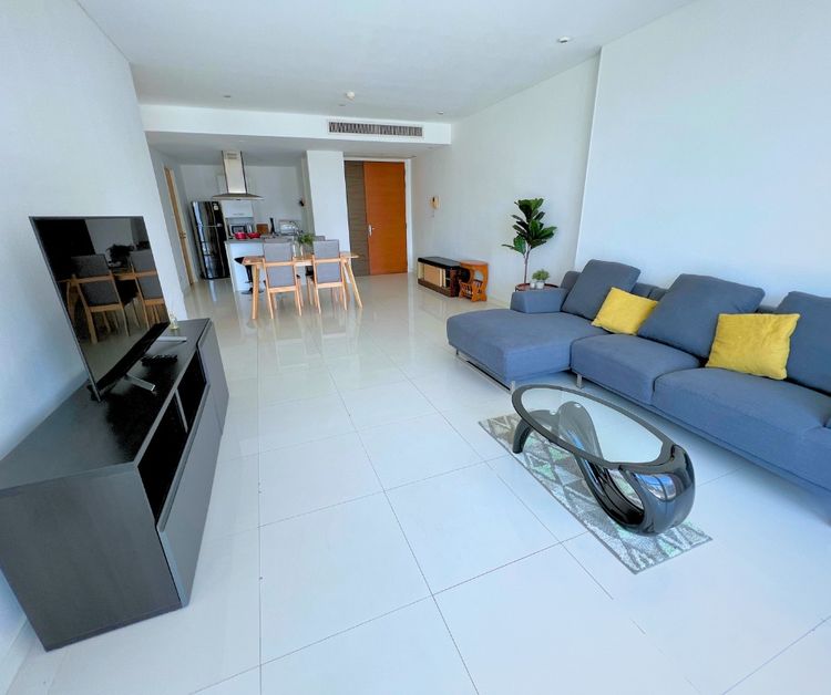 ขายพร้อมผู้เช่า 2 ห้องนอน 105.35 ตรม. ติด BTS เอกมัย