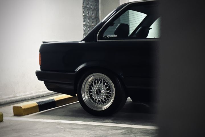 BMW Classic Car 1990 รุ่นย่อยอื่นๆ Sedan เบนซิน ไม่ติดแก๊ส เกียร์ธรรมดา ดำ รูปที่ 4