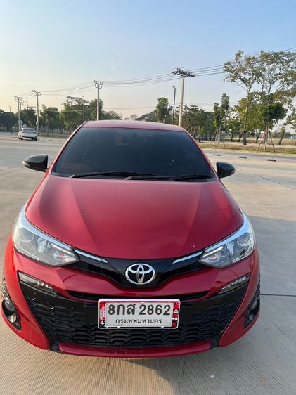 รถ Toyota Yaris 1.2 G Plus สี แดง
