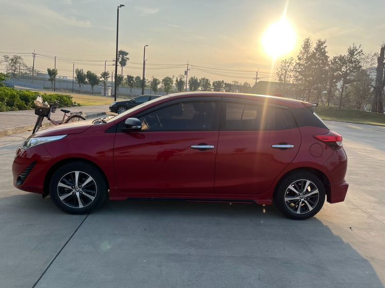 Toyota Yaris 2019 1.2 G Plus Sedan เบนซิน ไม่ติดแก๊ส เกียร์อัตโนมัติ แดง รูปที่ 4