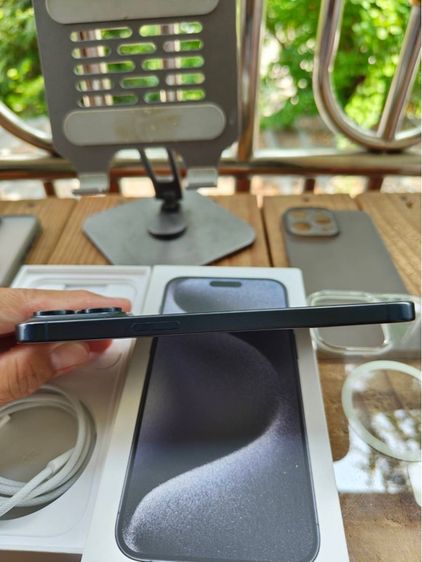 ขาย iPhone 15Pro Max ความจุ256GB ศูนย์ไทย สีน้ำเงิน อุปกรณ์ครบยกกล่อง สภาพมีรอยเล็กน้อย ไม่ตกหนักไม่บุบ สุขภาพแบต88 ไม่เคยซ่อมเปลี่ยนอะไรใดๆ รูปที่ 10