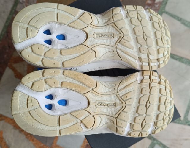 ขายถูก New Balance MR530FW1 สีครีม นิยม สวยมาก size 42.5-270cm  ของแท้ รูปที่ 6
