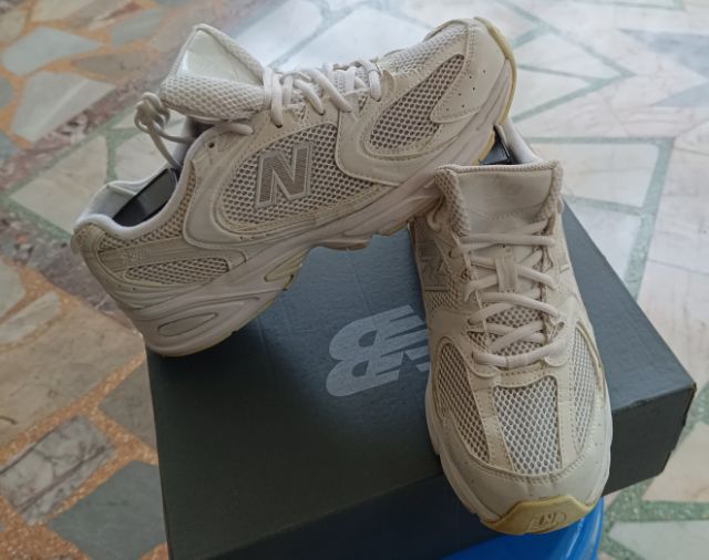 ขายถูก New Balance MR530FW1 สีครีม นิยม สวยมาก size 42.5-270cm  ของแท้