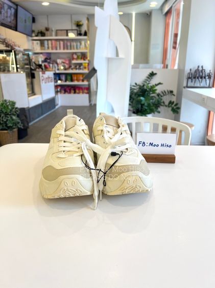 รองเท้าผ้าใบ Zara size 43 รูปที่ 2