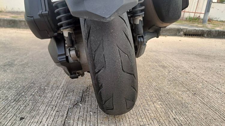 xmax 300 ปี 2020 รูปที่ 5