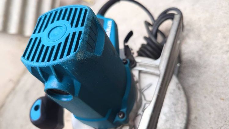เลื่อยวงเดือน 7"makita HS7017 รูปที่ 9