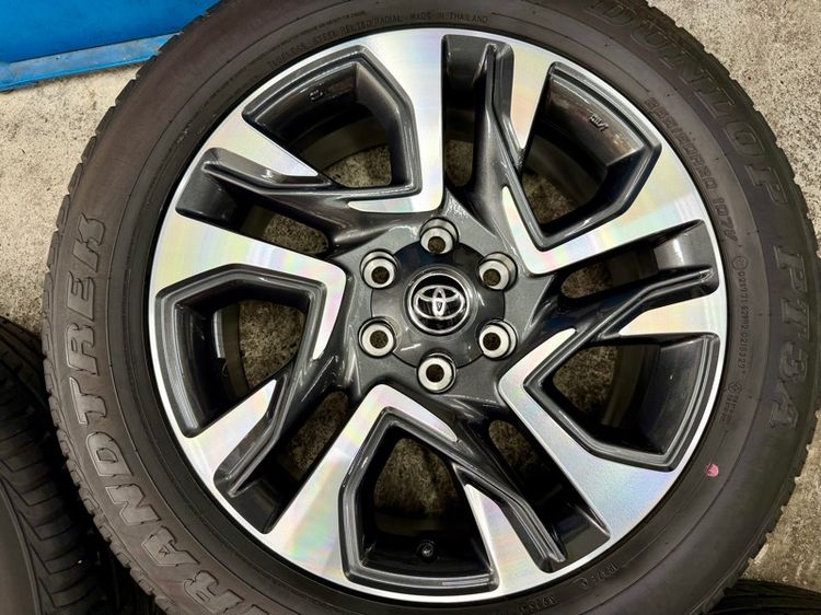 ล้อแม็ก TOYOTA LEGENDER ขอบ 20” ถอดป้ายแดง ยาง DUNLOP 265-50R20 ปี 25 สีเส้นตุ่มหน้ายางยังอยู่ครบ รูปที่ 7